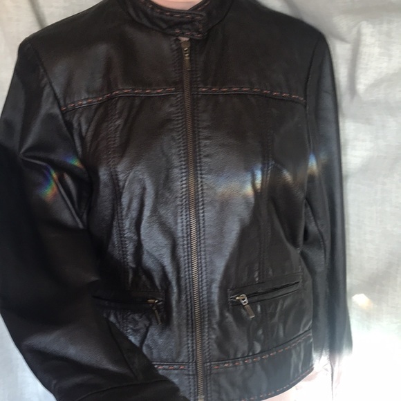 Classic, vintage, chocolate brown, The leather ranch leather coat. - Picture 5 of 8